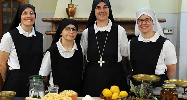 Le monache di Bastia Umbra: pentole, amore e fantasia