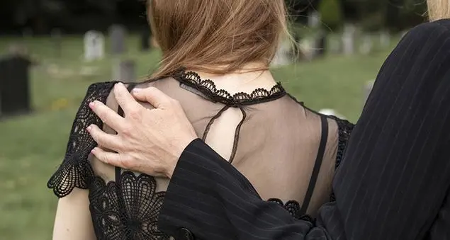 «Ero bambina, morta la mamma mi dicevano \"è con Gesù\". Così mi è diventato antipatico...»