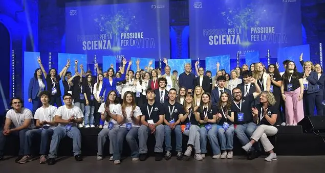 Mad for Science, vince il liceo Maddaloni di Caserta con un progetto sull'acqua marina per l'agricoltura