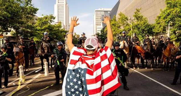 Dazi, guerre, caccia agli immigrati: l'America di Trump sempre più divisa e arrabbiata