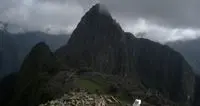 Machu Picchu, turisti in fuga tra proteste e rotaie bloccate