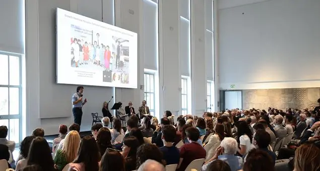 Mangiare meno, mangiare meglio per vivere sani secondo la dieta della longevità di Valter Longo