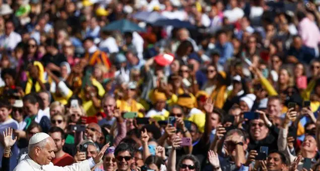 «Attenti alla fede sui social e online, non resti un’esperienza individuale»