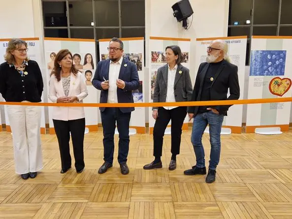 L'Arte di Accogliere, a Milano la mostra su affido e adozione