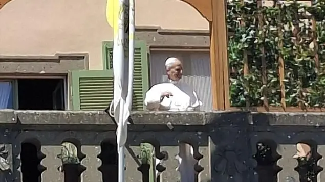 Fa bene il Papa a prendersi un \"giorno libero\"?