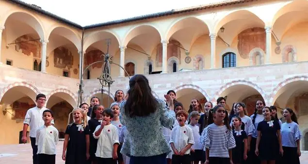 Il Cantico delle creature con le voci del bambini del Piccolo coro
