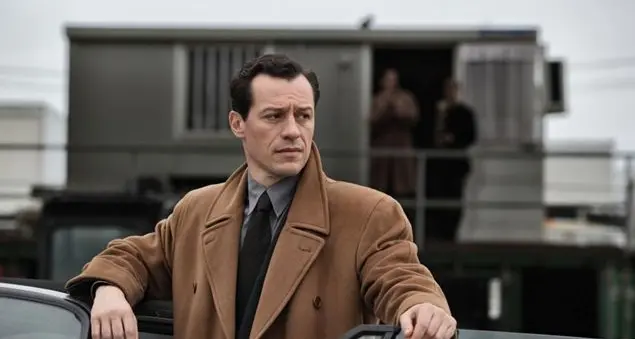 Stefano Accorsi: così mi è venuta l'idea di una serie su Tangentopoli