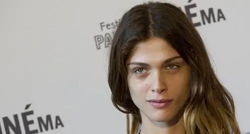 Elisa Sednaoui: «Non faccio nulla a tempo pieno. Solo la mamma»