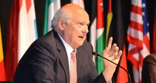 Zamagni: “Così il Papa traccia la via di un nuovo sviluppo”