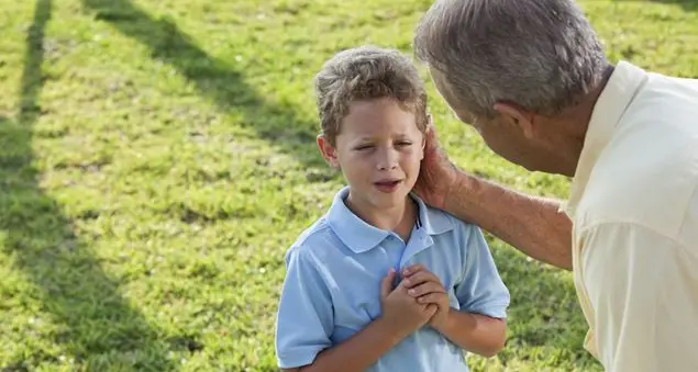 L'esperto: «La distanza, anche geografica, non deve comportare un’abolizione della figura paterna»