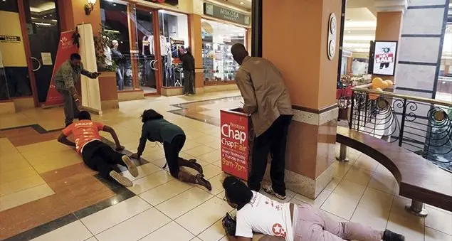 Kenya, i \"feriti\" di Nairobi vogliono reagire