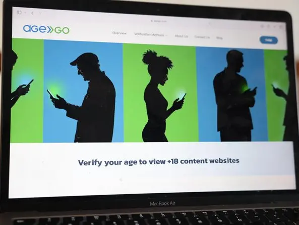 Porno vietato ai minori: sette italiani su dieci dicono sì ai nuovi controlli d’età online