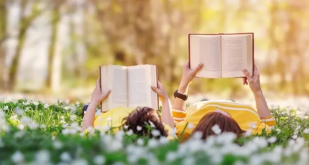 Lo dice la scienza: leggere fa bene, a tutti