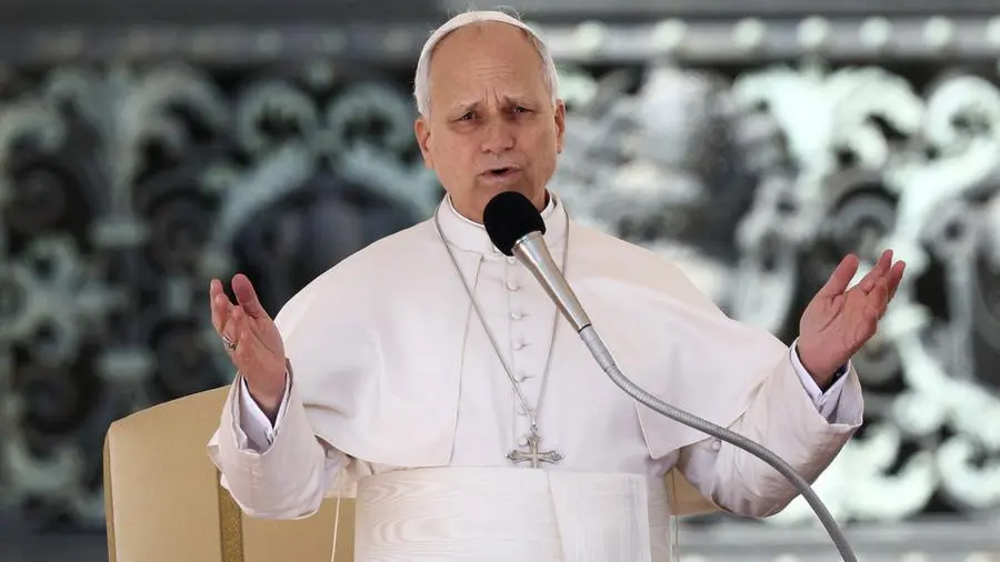 Papa Leone: «Dobbiamo essere orgogliosi di essere stati battezzati»