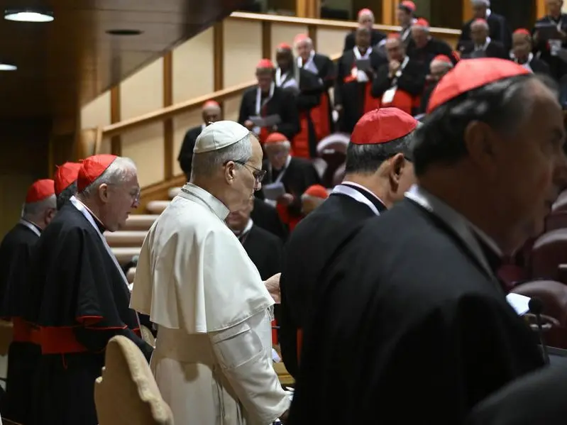 Guerre, pace e cammino sinodale: cos’è e come si svolge il Concistoro straordinario voluto dal Papa