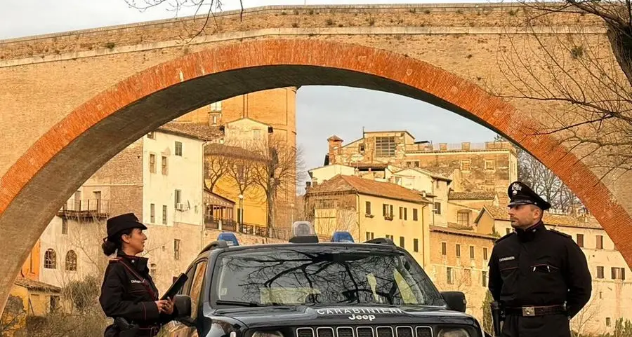 Padre Patriciello, i carabinieri e il coraggio della fragilità dentro alla divisa