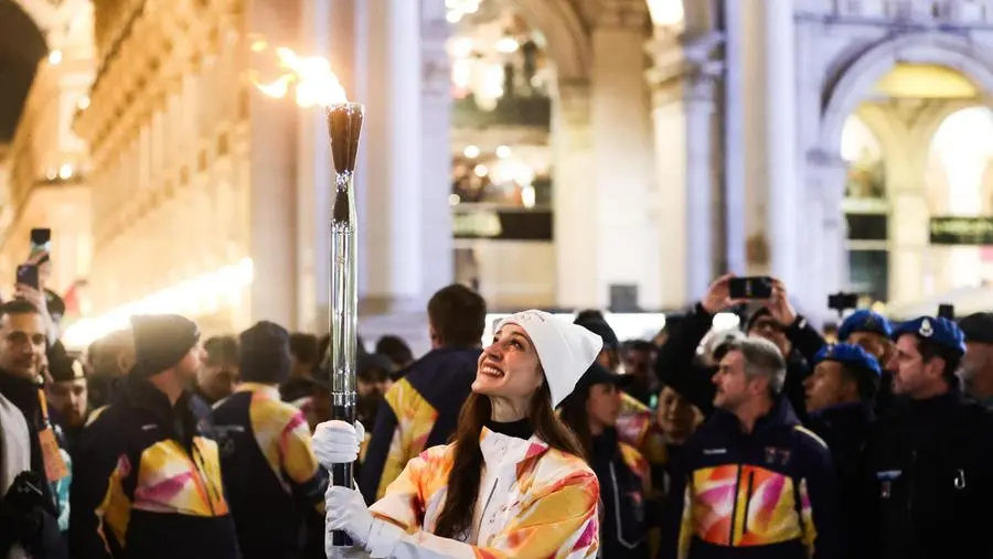 Milano come Torino, si accende con la fiaccola