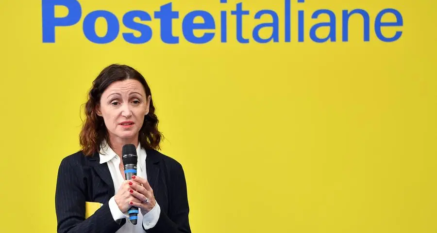 Le Poste si ricomprano la vecchia Sip: è tornato lo Stato padrone?