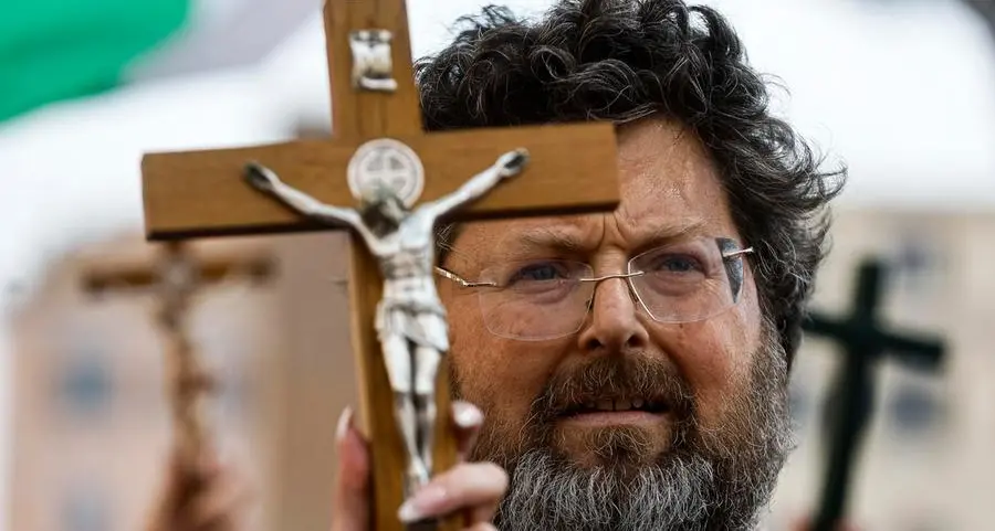 Mario Adinolfi, quando il cattolico è a corrente alternata