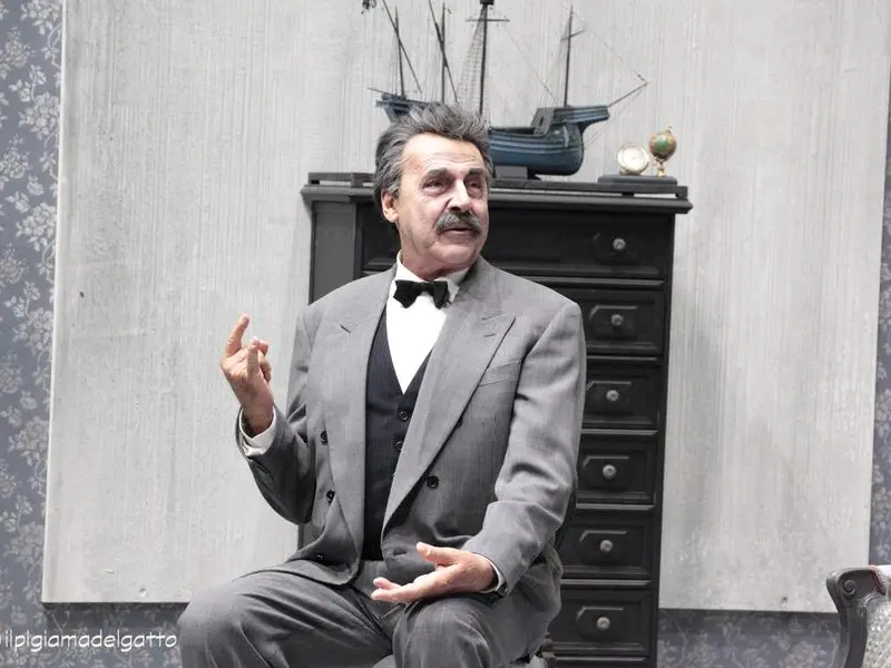 Solenghi fa rivivere Govi senza nostalgia da museo: “Colpi di timone” è teatro popolare nel senso più nobile