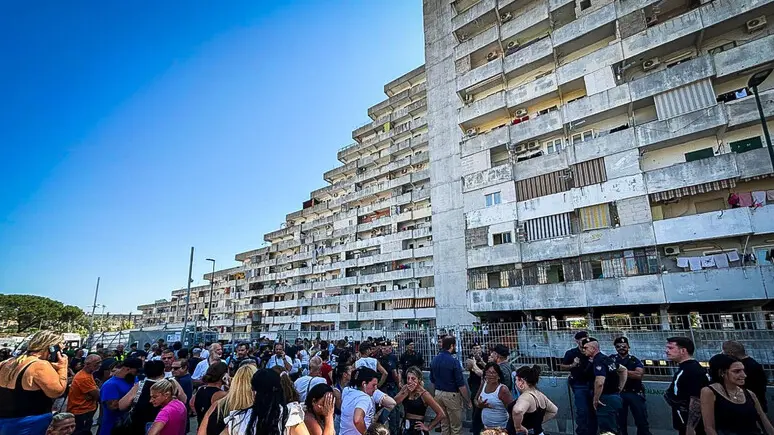 «Così salviamo i ragazzi dal ritorno al crimine: a Scampia il progetto che cambia il destino dei minori»