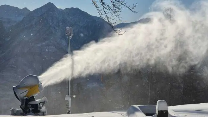 Vacanze sulla neve, costi record: così lo sci cambia volto