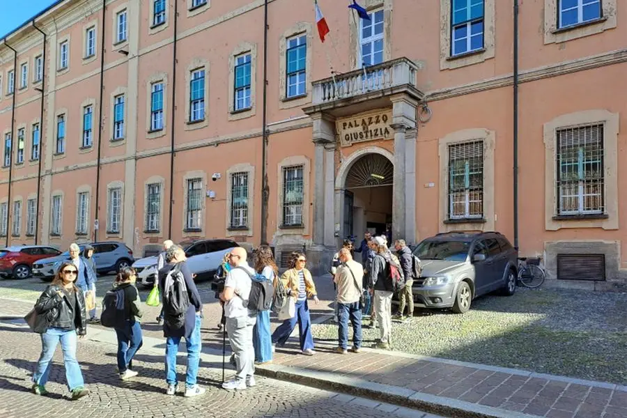 La procura della Repubblica di Pavia ha chiuso le indagini e notificato l\\'atto ad Andrea Sempio , ANSA
