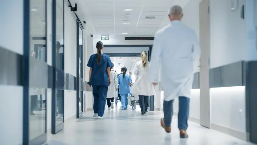 Decreto Milleproroghe: medici in corsia fino a 72 anni. Ecco cosa prevede la norma