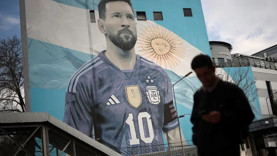 Leo Messi, la morte del padre, l’orgoglio della moglie. L’addio “familiare” della pulce alla Nazionale argentina
