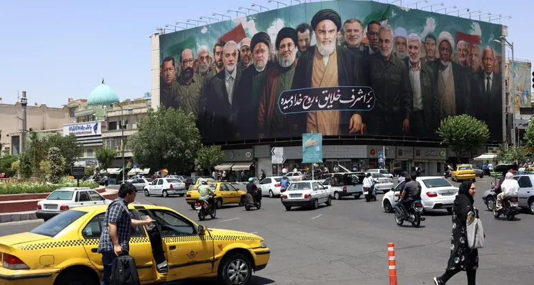La repubblica del silenzio: se la normalità a Teheran si paga con i diritti