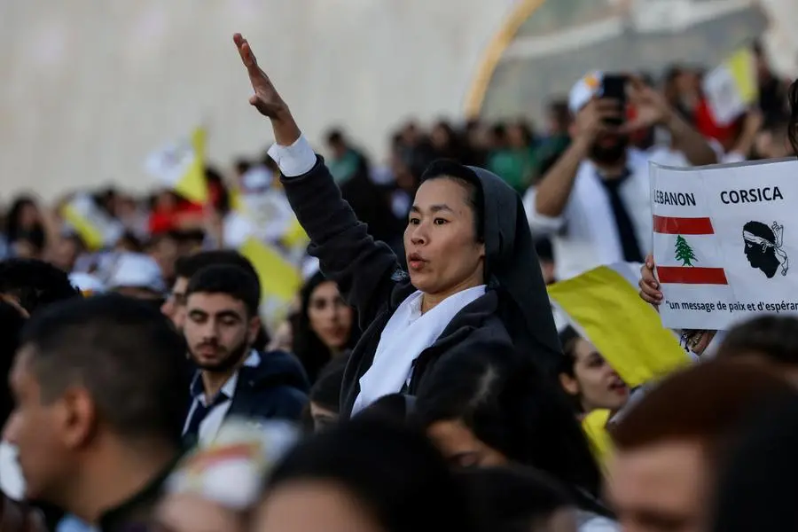 I fedeli in attesa del Papa a Beirut
