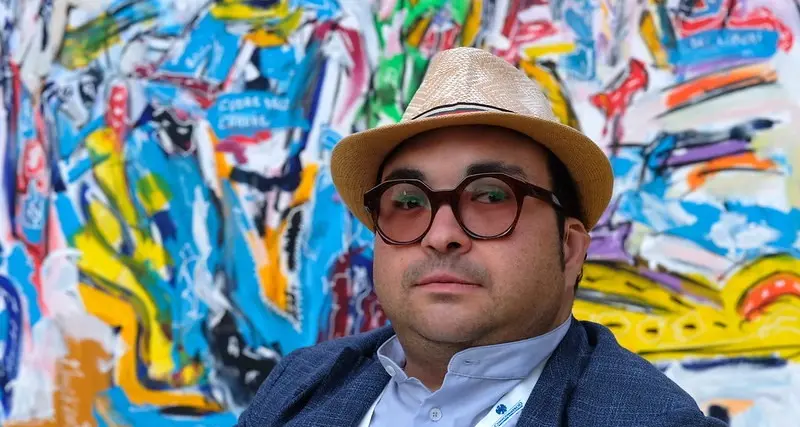 Marck Art, il pittore degli angeli: «Quando ero in coma mi hanno insegnato a dipingere»