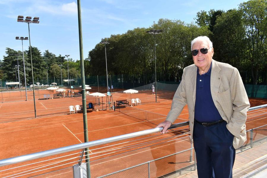 Goodbye Nicola Pietrangeli, the first Italian in the history of tennis