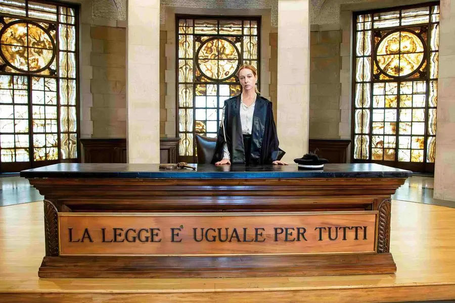 Cristina Capotondi nei panni di Tina Lagostena Bassi, una delle pioniere della giustizia femminile