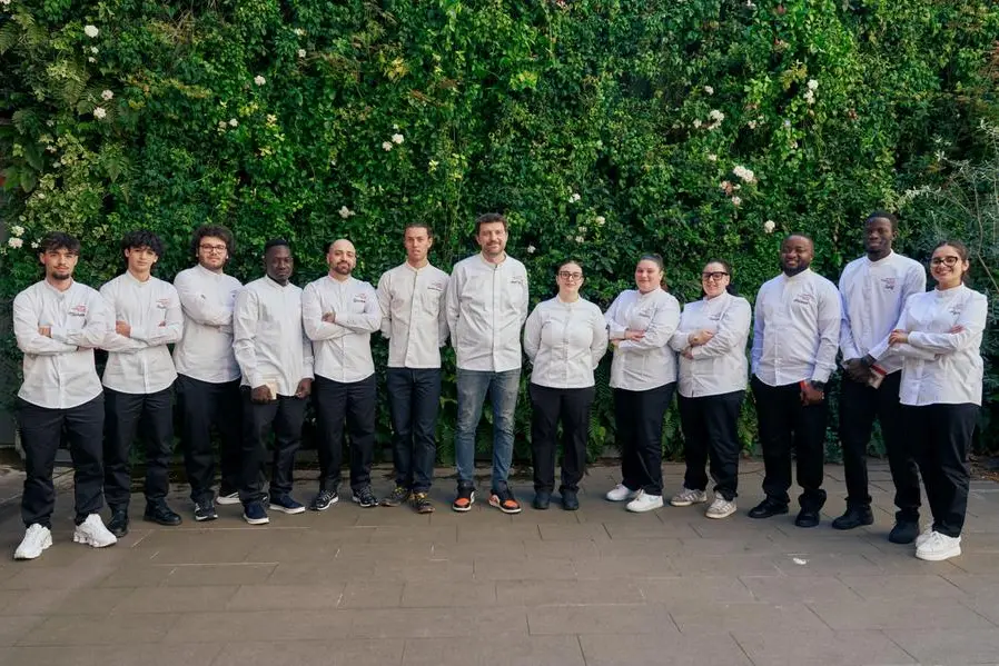 I partecipanti all\\'edizione 2026 con lo chef Alberto Gipponi, direttore didattico della Scuola