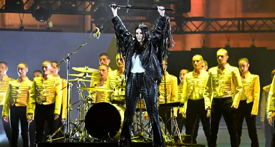 «Troppo odio, mi sono spaventata»: Laura Pausini abbandona i social per ritrovare sé stessa