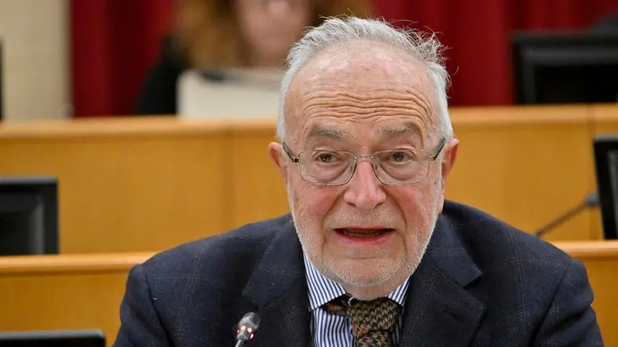 Referendum giustizia, le ragioni del no. Intervista a Ugo De Siervo