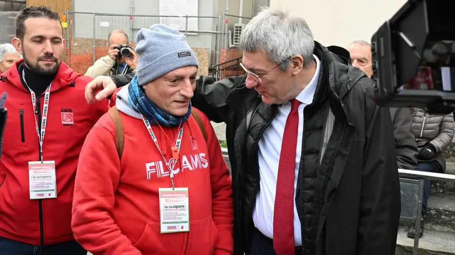 Fabio Giomi licenziato dal supermercato per il “test del carrello”, il giudice lo reintegra