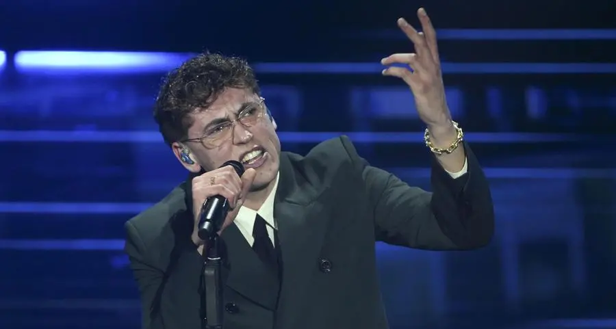 Tredici Pietro a Sanremo 2026 con “Uomo che cade”, chi è il figlio di Gianni Morandi e la sua carriera