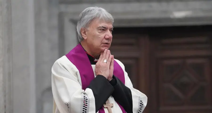 «Quanto sangue vi basta?». Il cardinale Battaglia sfida i mercanti di morte: «Convertitevi voi che chiamate pace la paura»