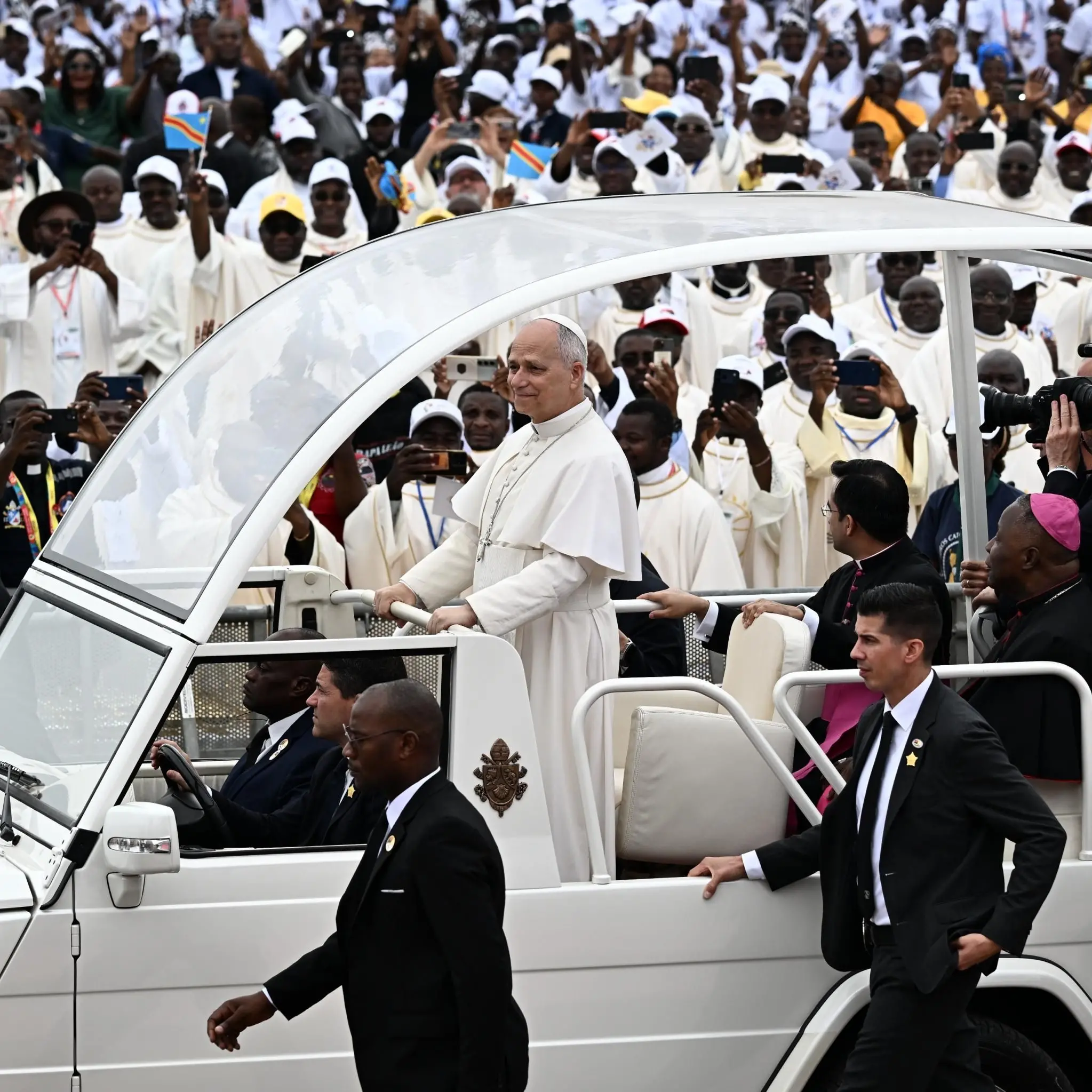 Diretta streaming, il Papa in Angola incontra i vescovi, sacerdoti, religiosi e operatori pastorali