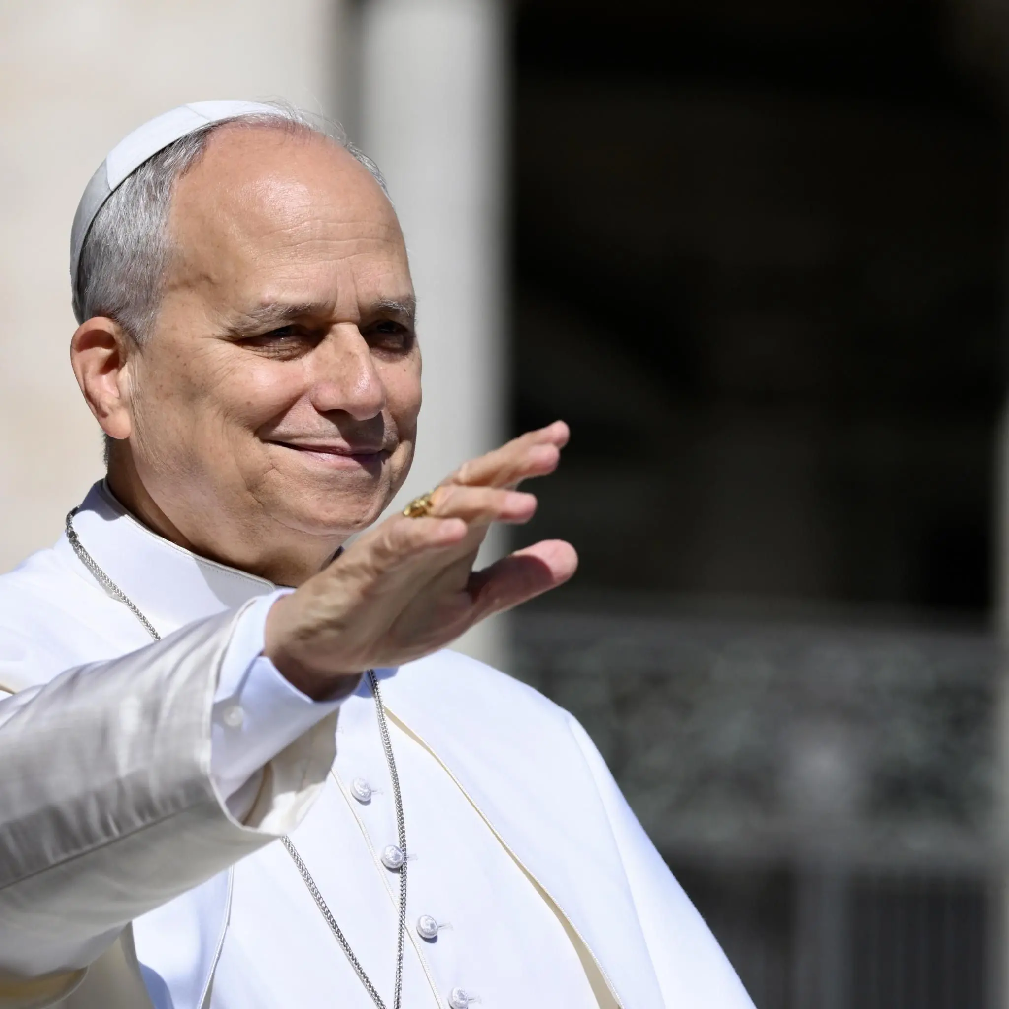 ore 9,30 - Diretta streaming, il Papa ad Acerra incontra la popolazione della \"Terra dei fuochi\"