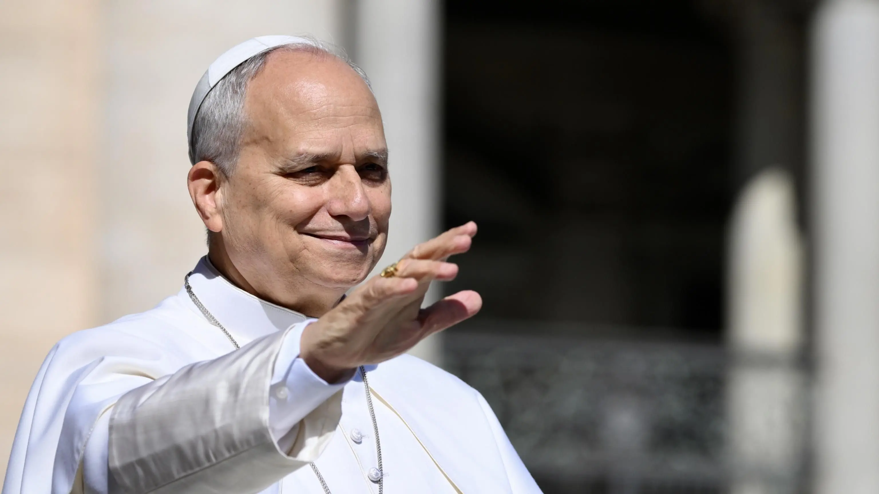 ore 9,30 - Diretta streaming, il Papa ad Acerra incontra la popolazione della \"Terra dei fuochi\"