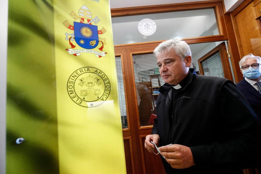 Krajewski goes to Lodz, Luis Marín de San Martín is the Pope’s new almoner