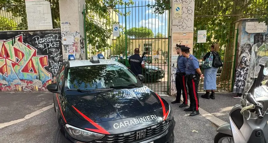 Prof accoltellata: «Siamo noi che non abbiamo fatto i compiti»