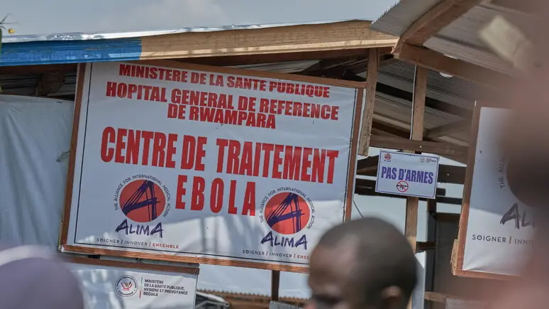 Ebola in Congo: i bambini muoiono due volte, di virus e di silenzio