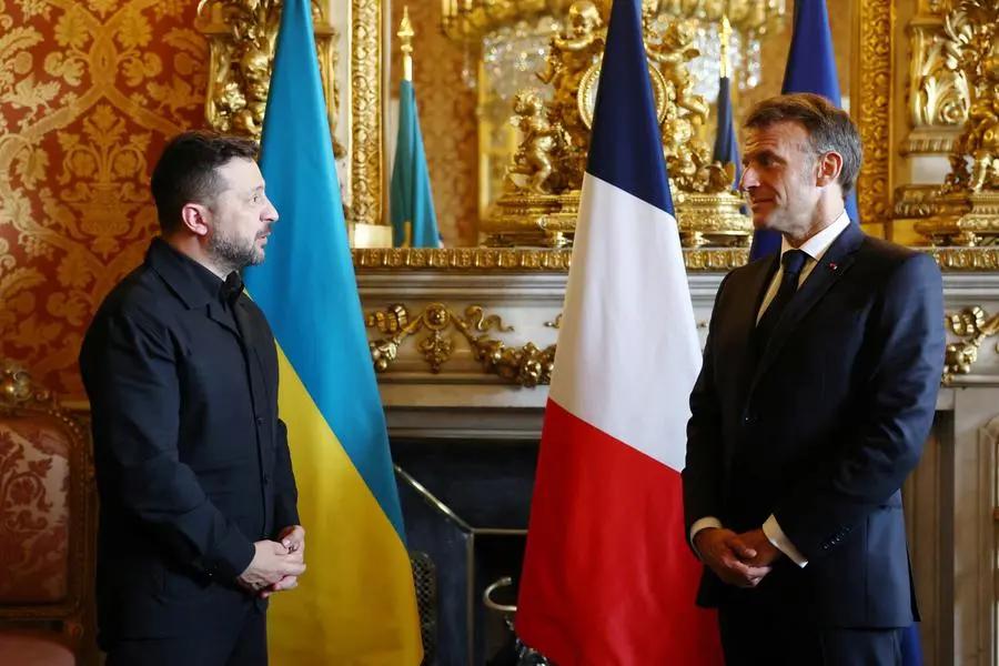 Emmanuel Macron e Volodymyr Zelensky al Vertice dei Volenterosi a Parigi il 13 luglio,