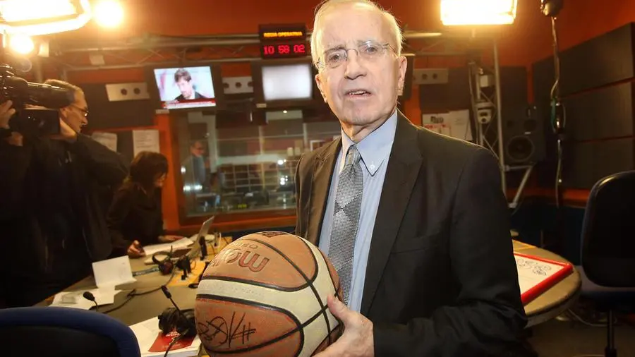 Dan Peterson, leggenda del basket: «Il sogno non muore mai, neanche a 90 anni»