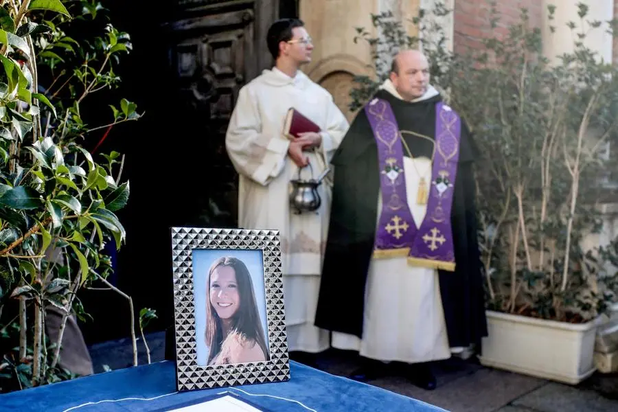 I funerali di Chiara Costanzo, la ragazza milanese morta nella strage di Crans-Montana. , ANSA