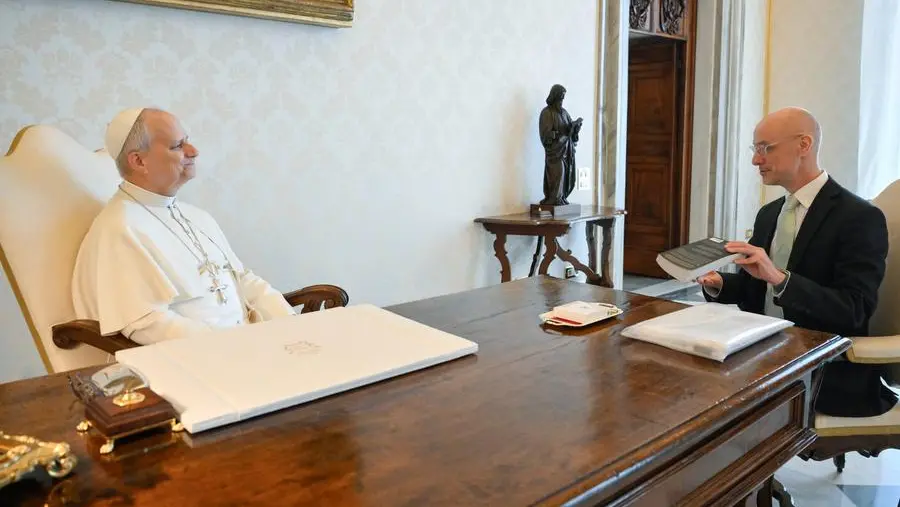 Opus Dei, il Papa incontra l’autore del libro-inchiesta: «Gli ho detto di fare luce sugli abusi e rivedere la canonizzazione di Escrivá»